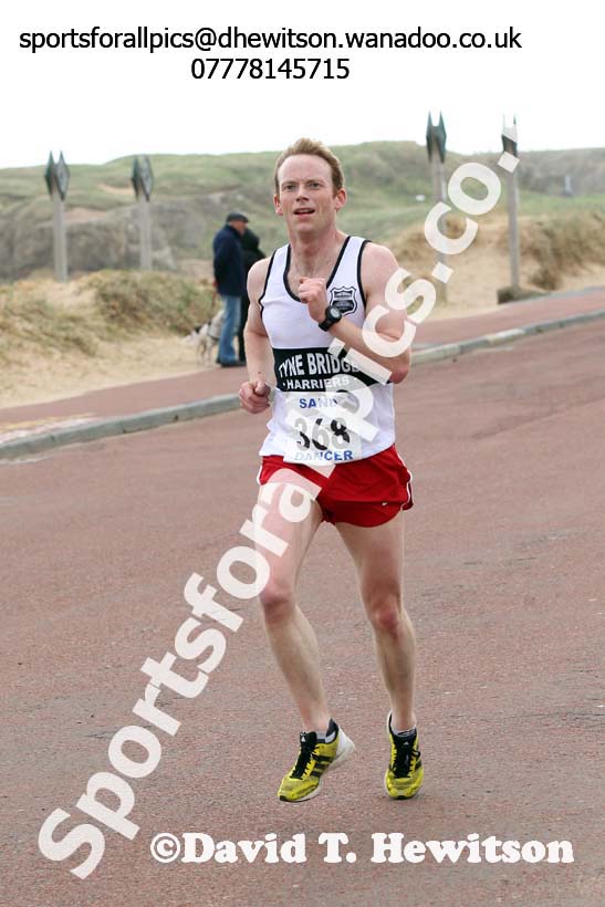 Sand Dancer Race, South Shields. Photo: David T. Hewitson/Sports for All Pics